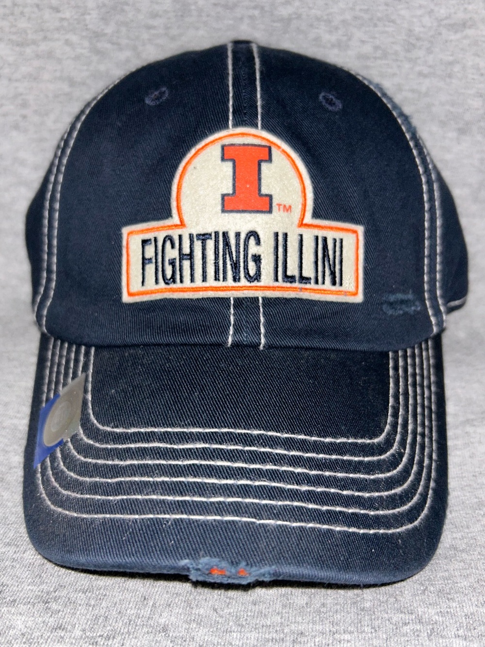 🏈🏟️ University of Illinois Fighting Illini Distressed Relaxed Fit Black Hat 🏟️🏀